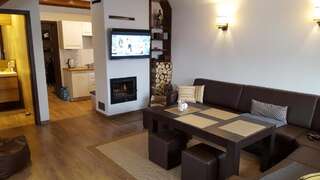 Дома для отпуска Domek w Bieszczadach Лютовиска Дом с 2 спальнями-35